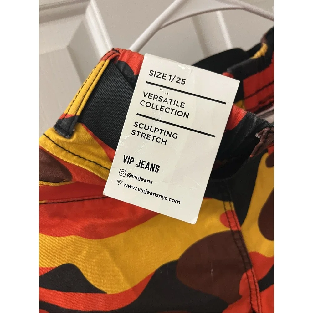VIP Jeans vibrant orange